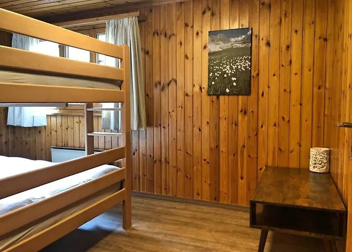 Cosy Mountain Apartment 5Min Walk From Gondola